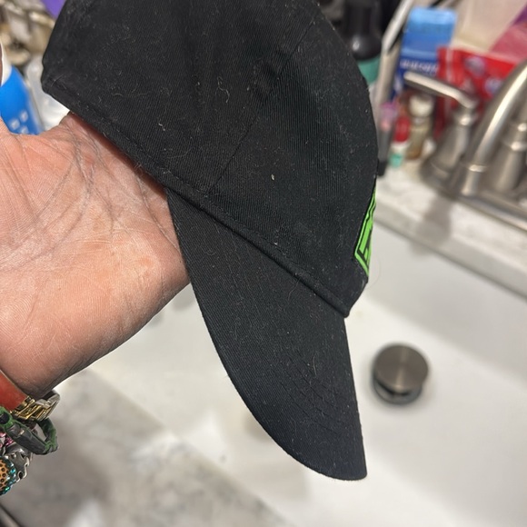 Minecraft hat - Picture 2 of 6